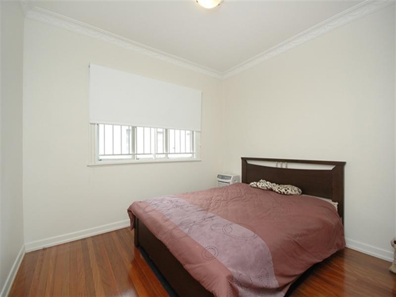 27A Winchester Street, Hamilton QLD 4007