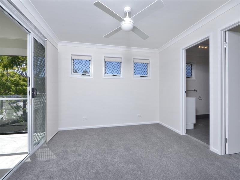 2/17 Almond Street, Northgate QLD 4013