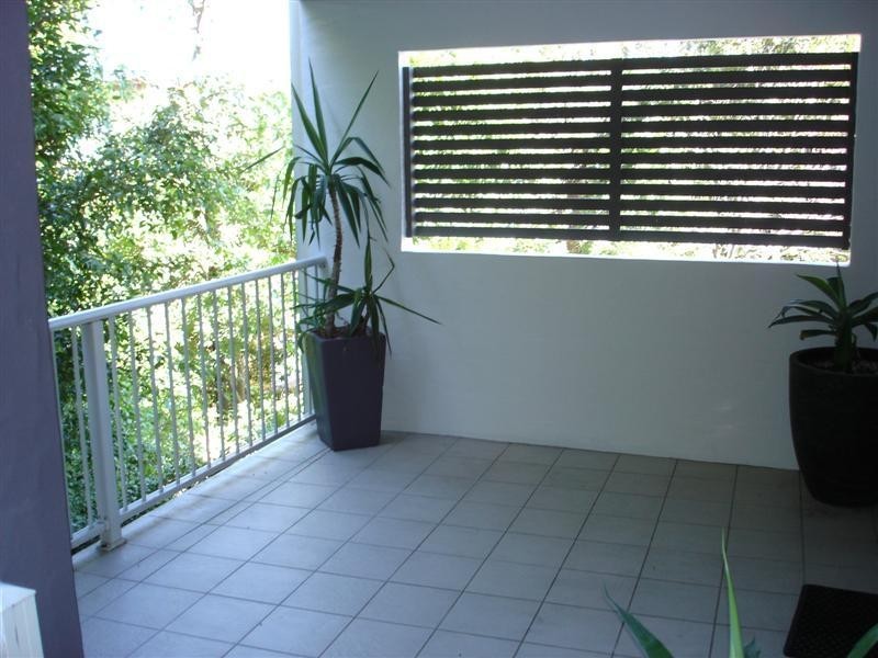 4/415 Sandgate Road, Albion QLD 4010