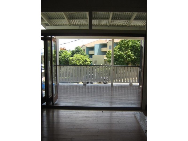 30 Whytecliffe Street, Albion QLD 4010