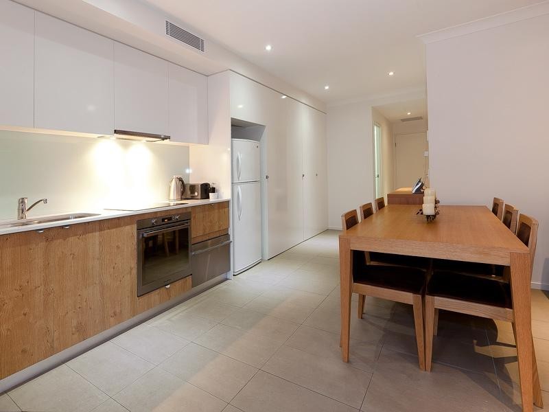 1/32 Windsor Street, Hamilton QLD 4007