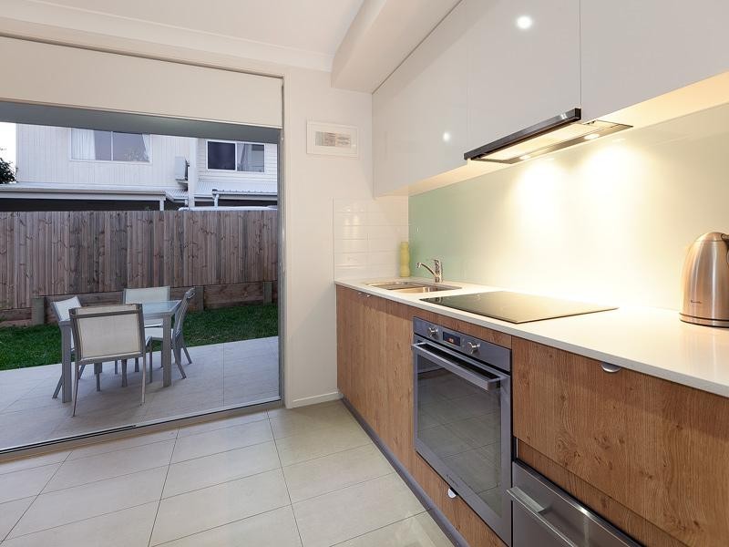 1/32 Windsor Street, Hamilton QLD 4007