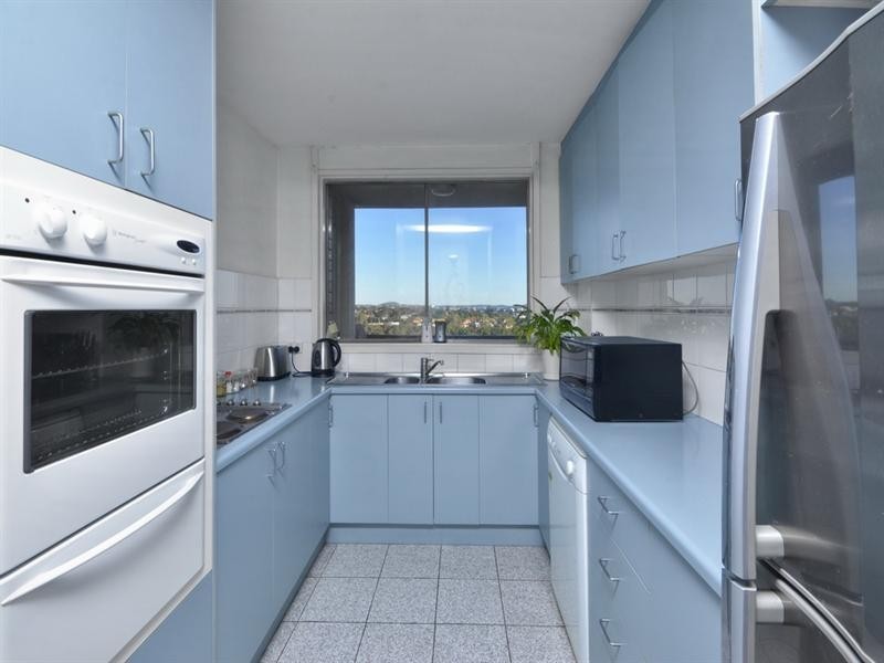 8/55 Hillside Crescent, Hamilton QLD 4007