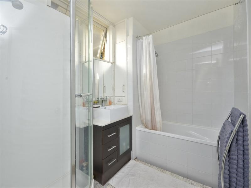 8/55 Hillside Crescent, Hamilton QLD 4007