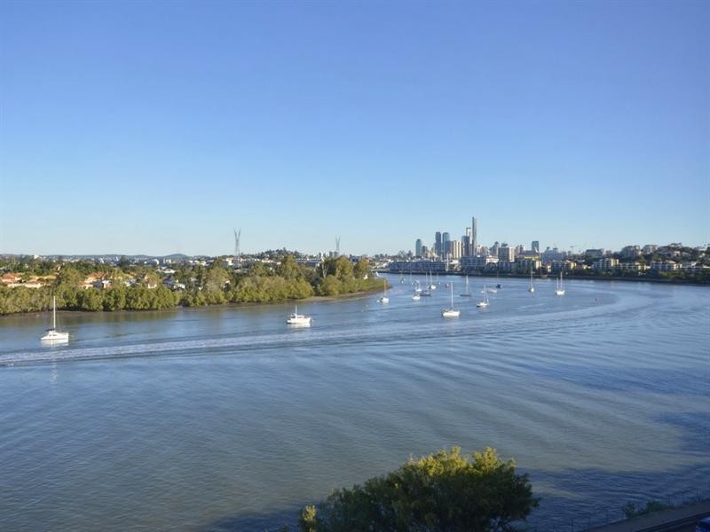 8/55 Hillside Crescent, Hamilton QLD 4007