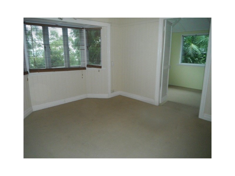 7 Mikado Street, Hamilton QLD 4007