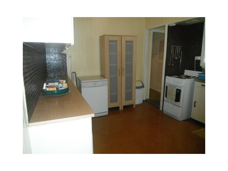 7 Mikado Street, Hamilton QLD 4007