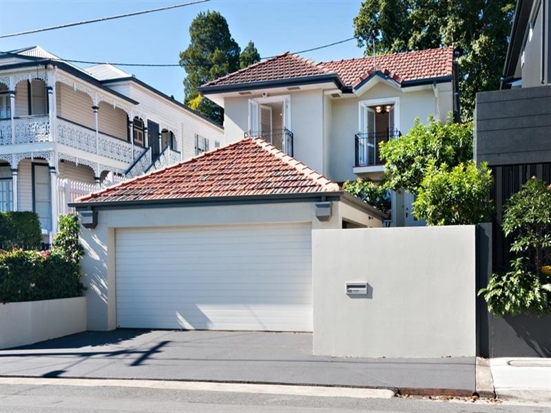 105 Crescent Road, Hamilton QLD 4007