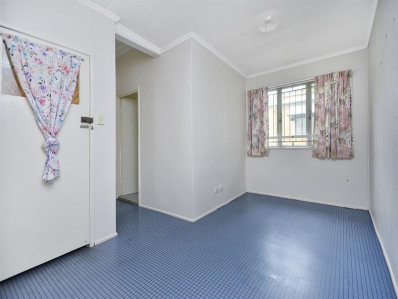 16 Grove Street, Albion QLD 4010