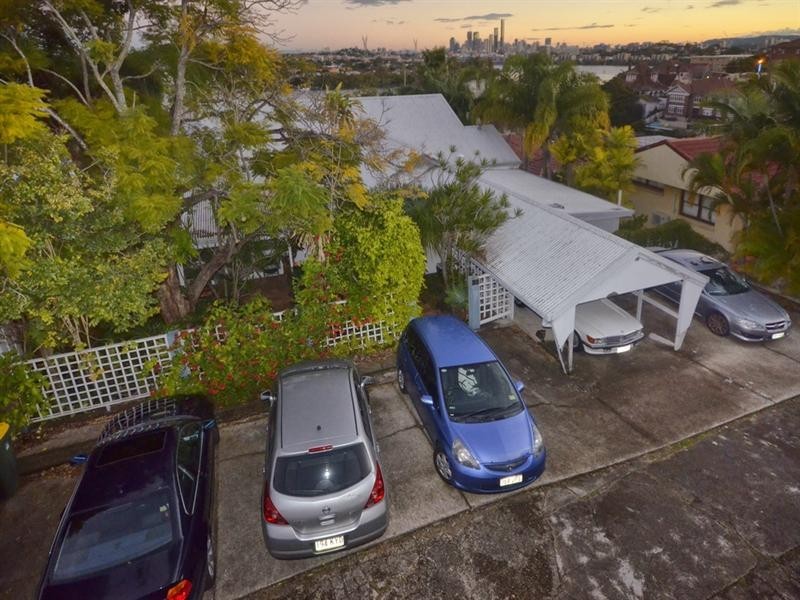 32 Crescent Road, Hamilton QLD 4007