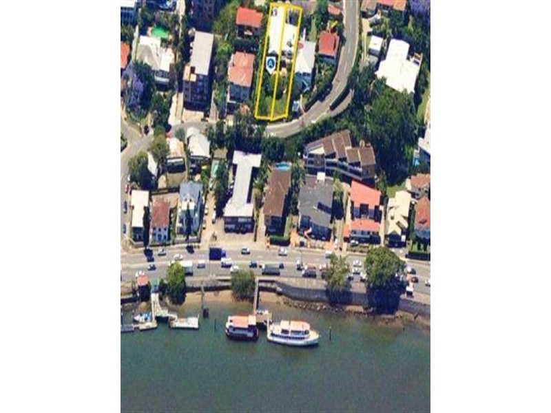 32 Crescent Road, Hamilton QLD 4007