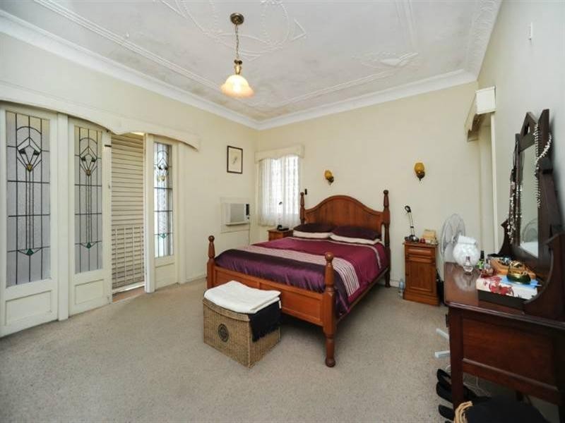 398 Kingsford Smith Drive, Hamilton QLD 4007