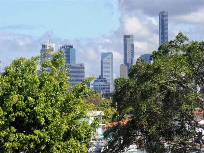 398 Kingsford Smith Drive, Hamilton QLD 4007