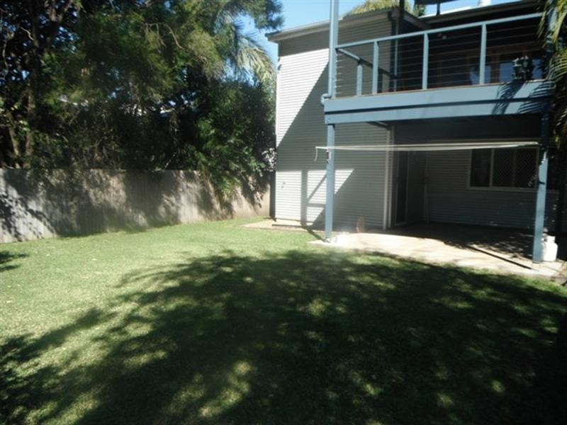 27 Cramond Street, Wilston QLD 4051