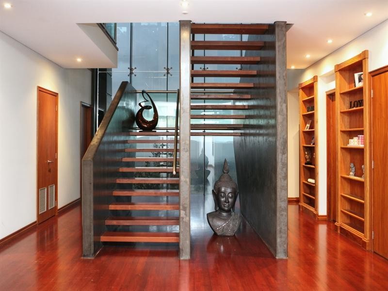 948 Mt Nebo Road, Jollys Lookout QLD 4520