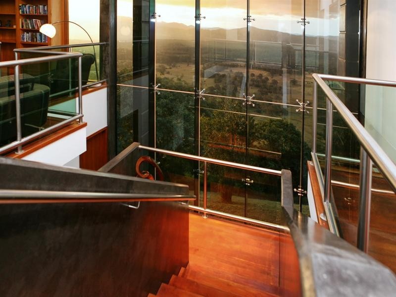 948 Mt Nebo Road, Jollys Lookout QLD 4520