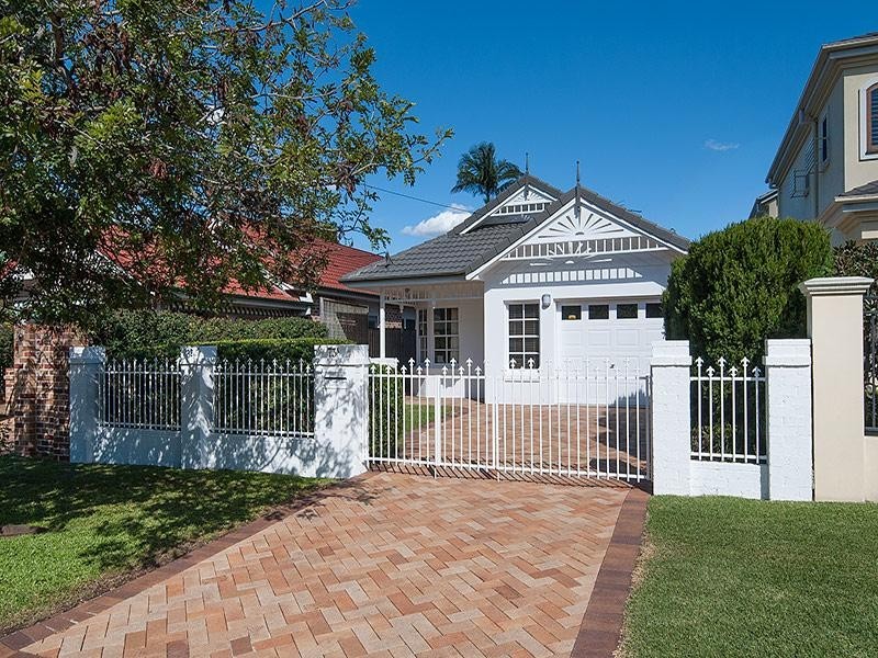 73a Palm Avenue, Ascot QLD 4007