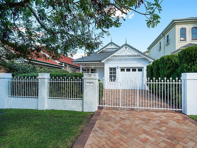 73a Palm Avenue, Ascot QLD 4007