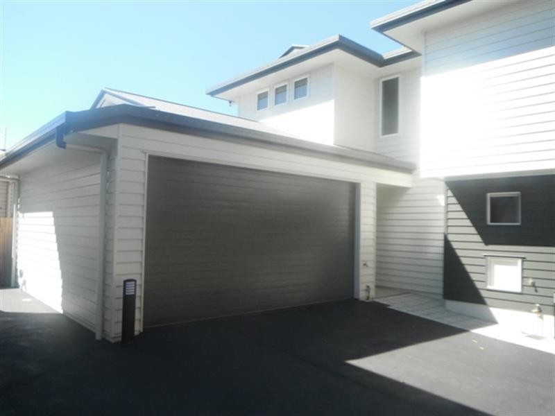 2/17 Almond Street, Northgate QLD 4013