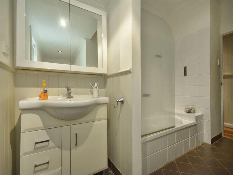 59 Brown Parade, Ashgrove QLD 4060