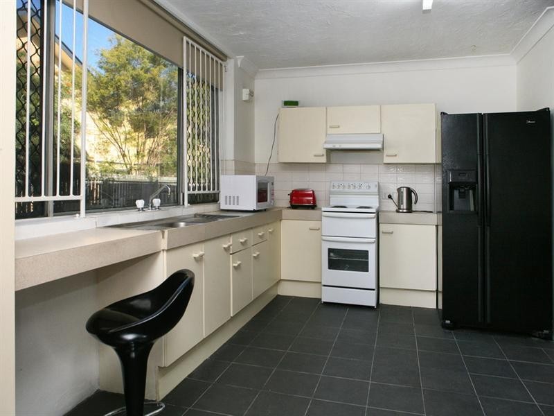 2/64 Eton Street, Nundah QLD 4012