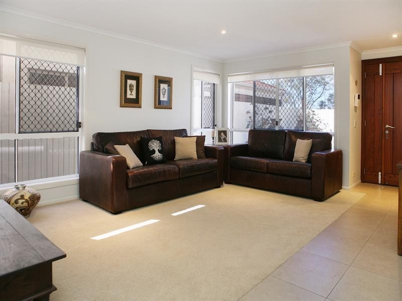 8 McIntyre Street, Hendra QLD 4011