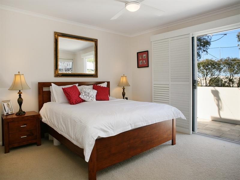 8 McIntyre Street, Hendra QLD 4011