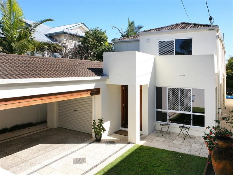 8 McIntyre Street, Hendra QLD 4011