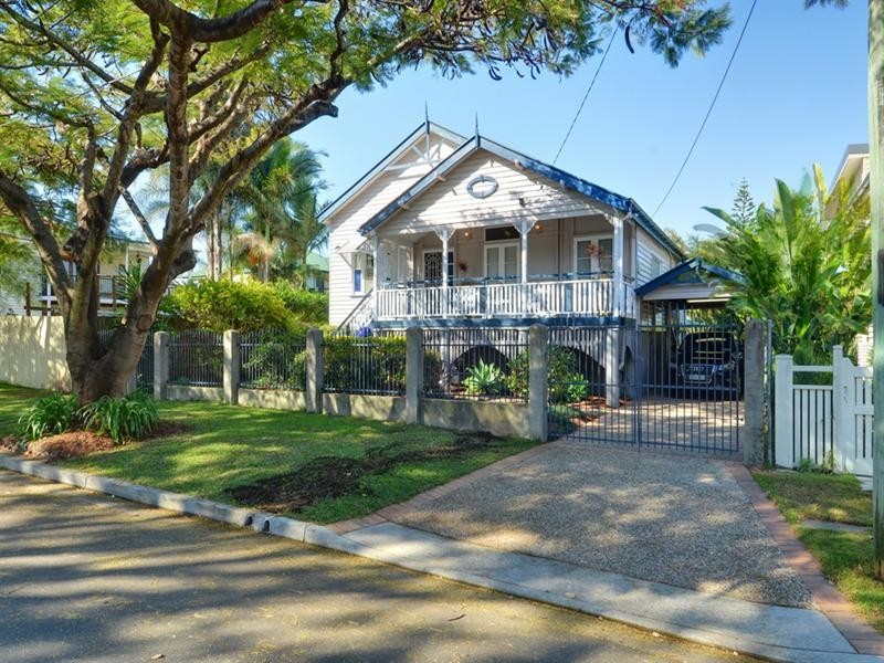 8 Gordon Street, Hendra QLD 4011