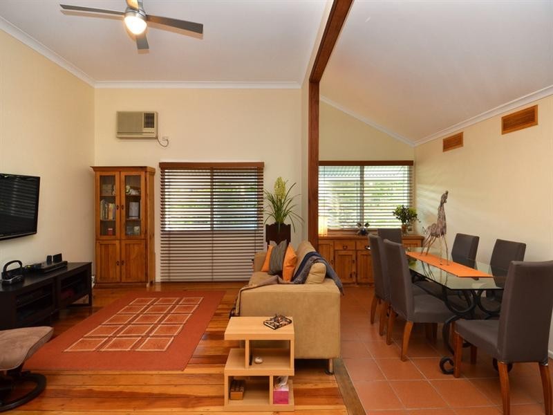 8 Gordon Street, Hendra QLD 4011