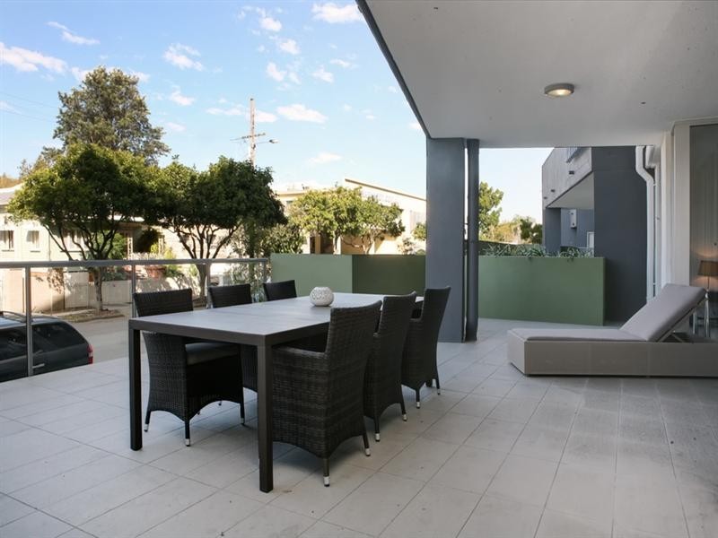 2/32 Agnes Street, Albion QLD 4010