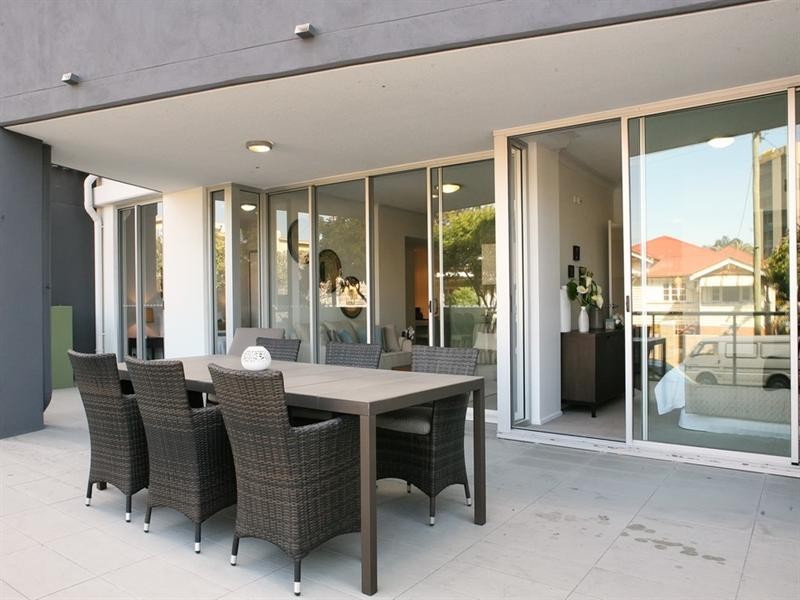 2/32 Agnes Street, Albion QLD 4010