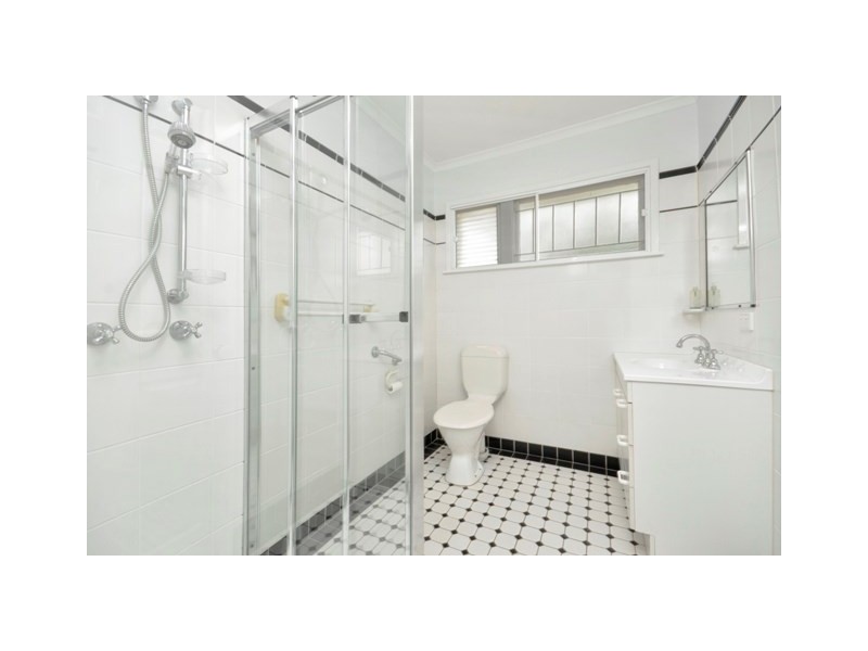 4/104 Oriel Road, Clayfield QLD 4011