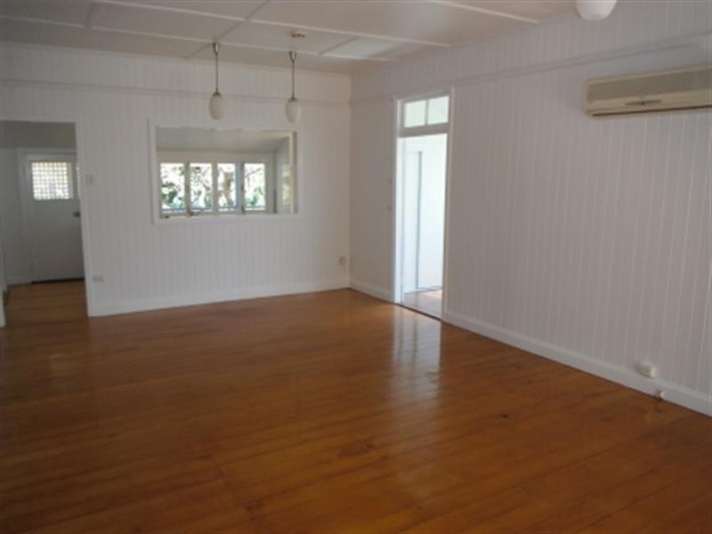 12 Dawson Street, Wooloowin QLD 4030