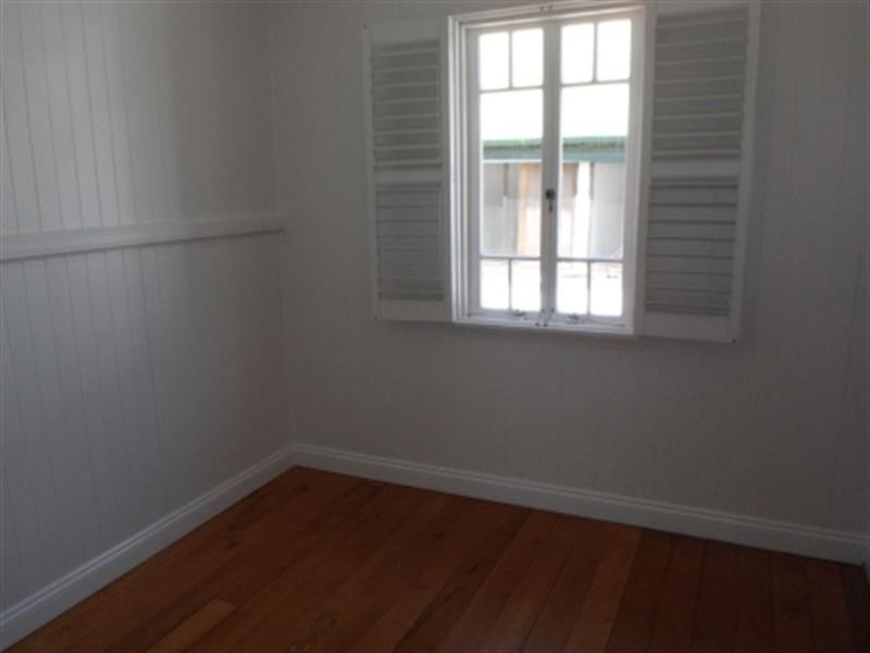 12 Dawson Street, Wooloowin QLD 4030