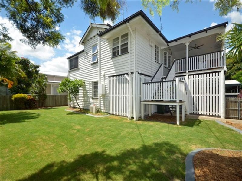 51 Webster Avenue, Hendra QLD 4011