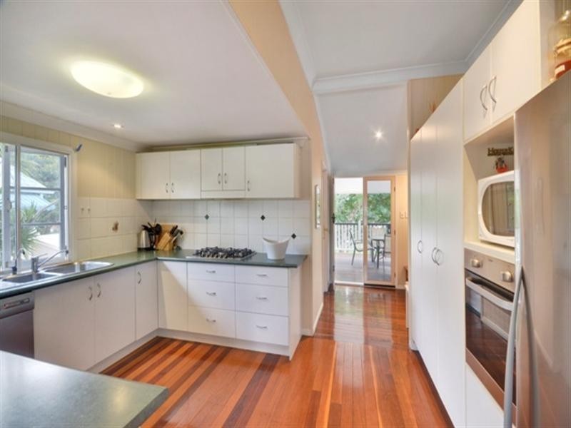 51 Webster Avenue, Hendra QLD 4011