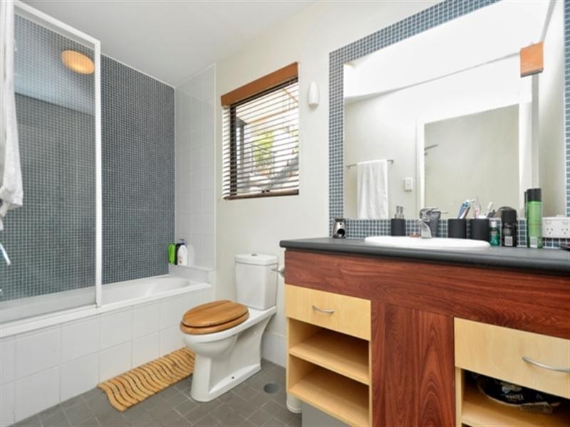 1/41 Rossiter Parade, Hamilton QLD 4007