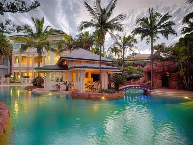 118 Prince Edward Parade, Scarborough QLD 4020