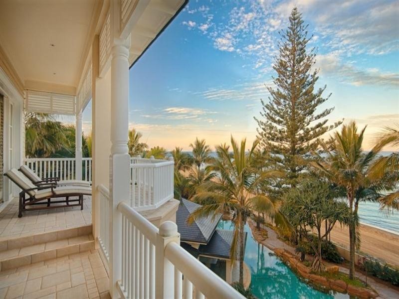 118 Prince Edward Parade, Scarborough QLD 4020