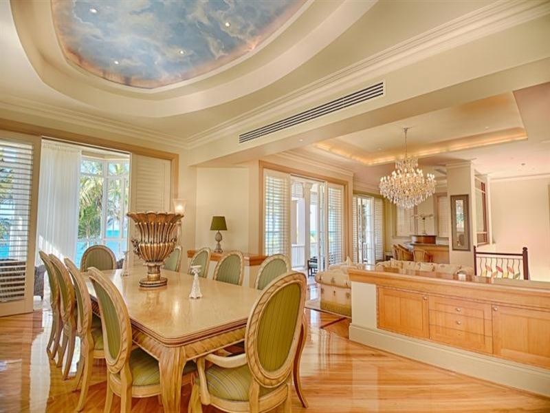 118 Prince Edward Parade, Scarborough QLD 4020