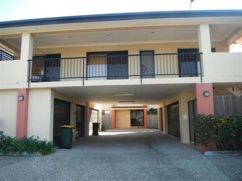 1/60 Dobson, Ascot QLD 4007