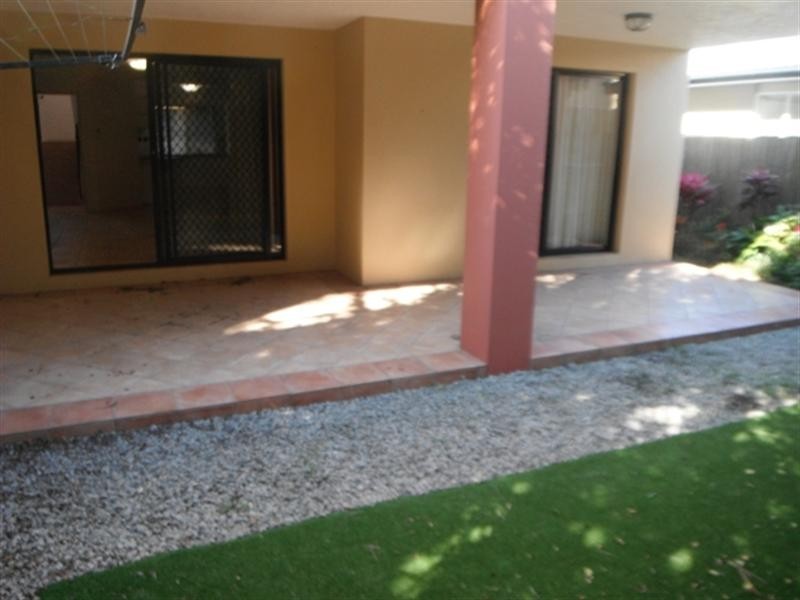 1/60 Dobson, Ascot QLD 4007