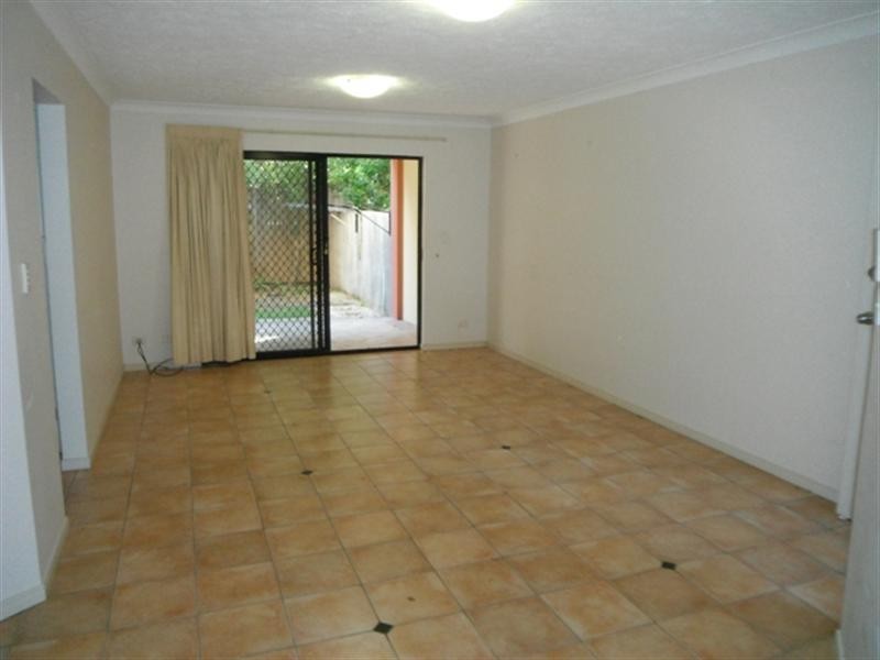 1/60 Dobson, Ascot QLD 4007