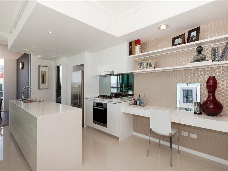 12008/8 Harbour Road, Hamilton QLD 4007