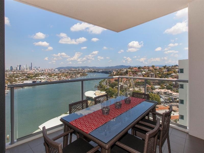 12008/8 Harbour Road, Hamilton QLD 4007