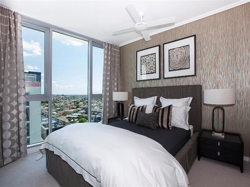 12008/8 Harbour Road, Hamilton QLD 4007