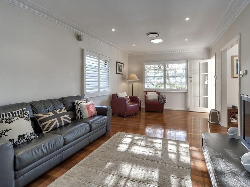 19 Dora Street, Hendra QLD 4011