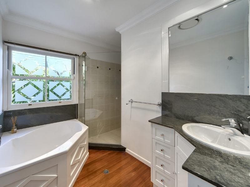 19 Dora Street, Hendra QLD 4011