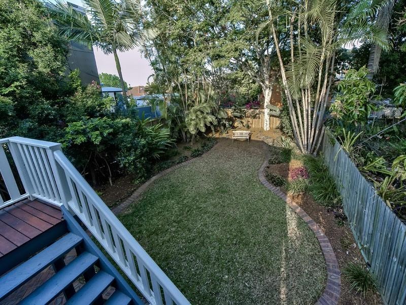 19 Dora Street, Hendra QLD 4011